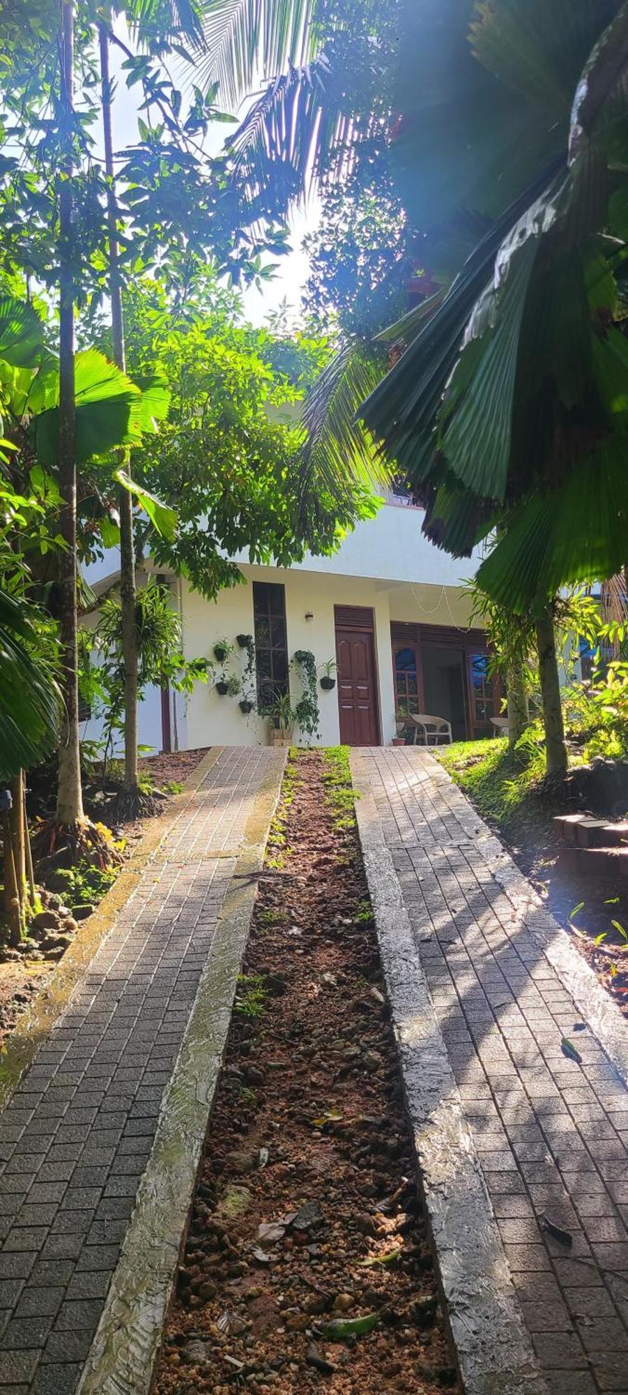 'Kolamba Gedara' Green Apartment Ruwanwella ภายนอก รูปภาพ